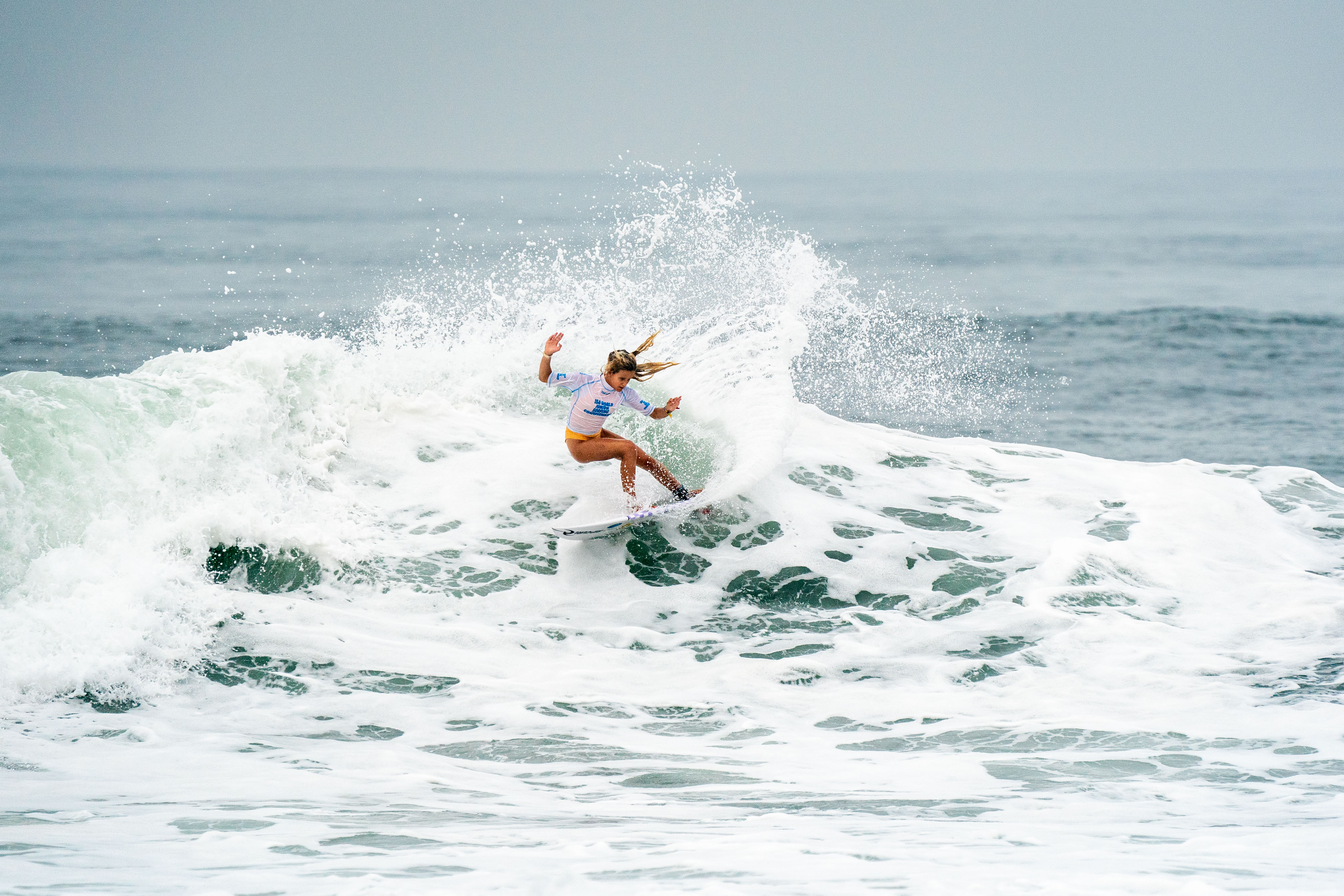 Carla Morera, 13 años y ya dejó su huella en esta competición internacional. Foto: ISA / Sean Evans Carla Morera, 13 años y ya dejó su huella en esta competición internacional. Foto: ISA / Sean Evans